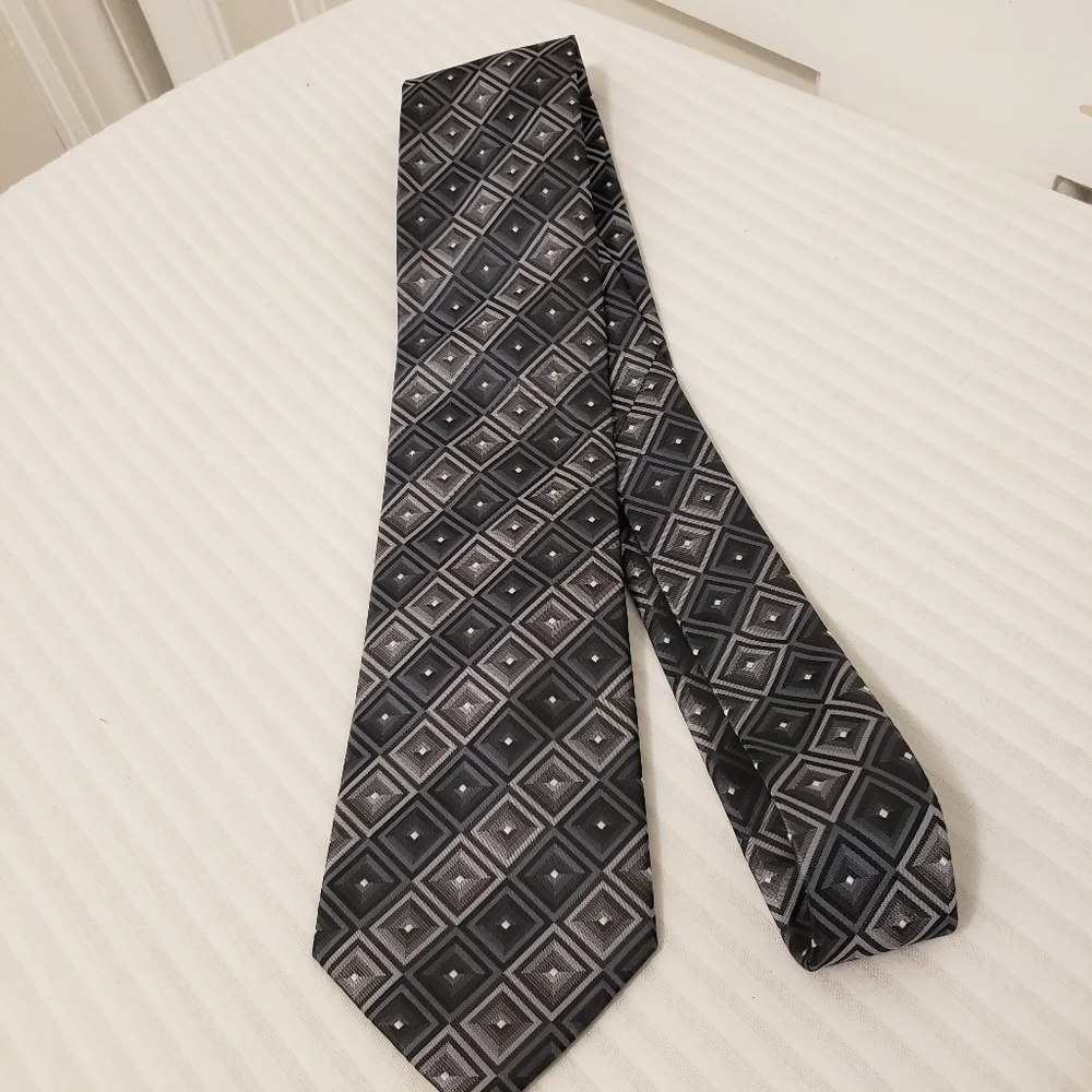 John Ashford Grey Men's Necktie Grey & White Geometric Print, Business Casual